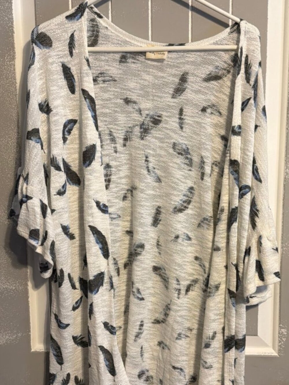 Lovely Melody Women’s White Feather Knit Cardigan Open Front Size XL NWOT